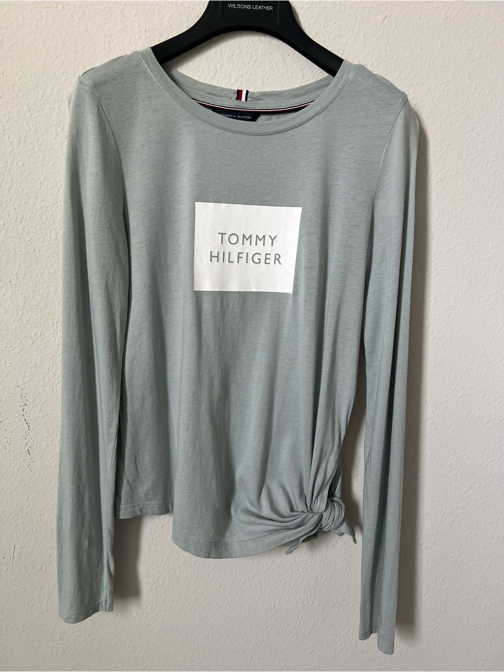 Tommy Hilfiger Long-Sleeve Logo Tee with Side Knot Size XS